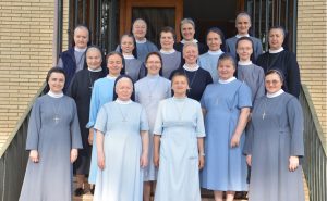 Irmãs SSpS polonesas, de hábito (2016)